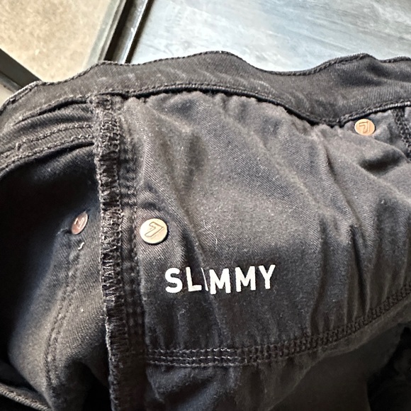 7 For All Mankind - Picture 6 of 13